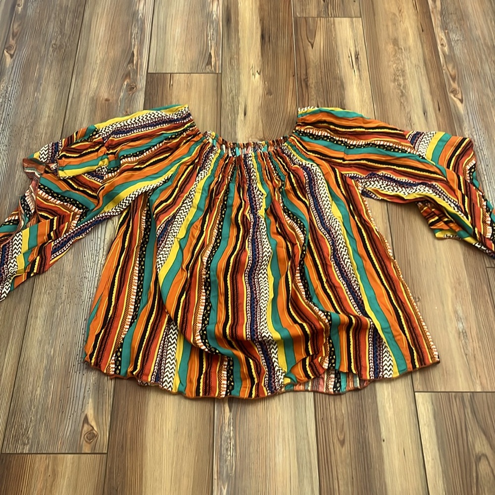 off the shoulder, flowy summer top with cut off sleeves, worn once